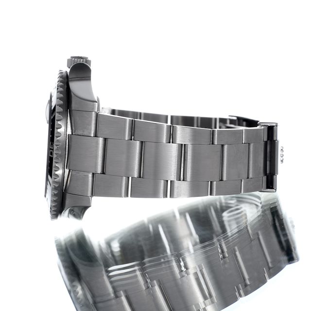 Rolex Sea-Dweller 126600 Image 2